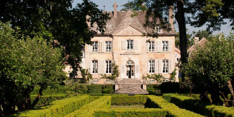 Savigny-les-Beaune, Manoir Chandon de Briailles